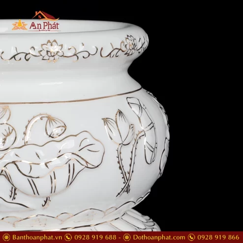 bat huong su trang hoa sen vien vang dt236 2