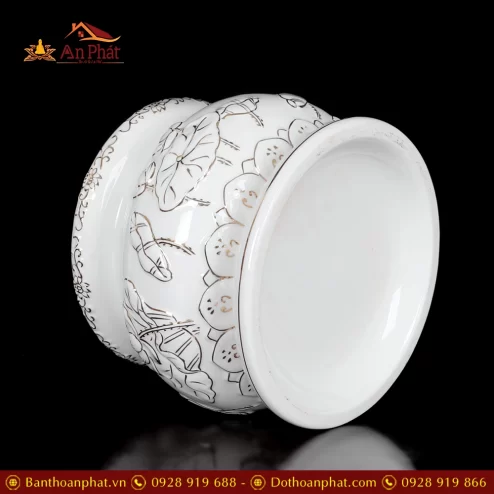 bat huong su trang hoa sen vien vang dt236 3