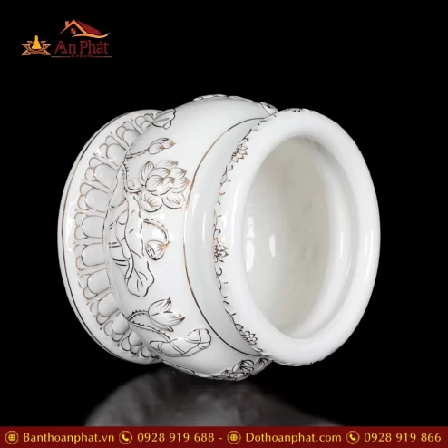 bat huong su trang hoa sen vien vang dt236 4