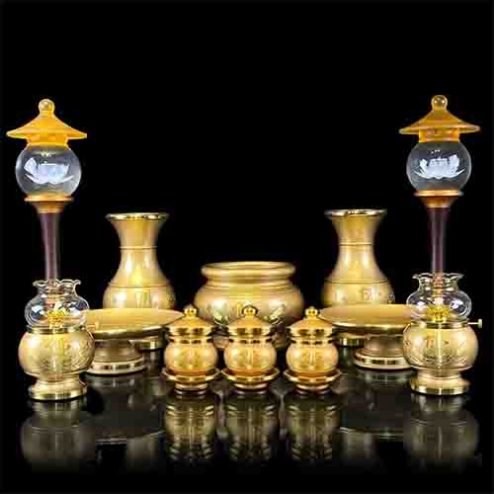 Bộ Đồ Thờ Đồng Hoa Sen Vàng Chữ Phật BDT004