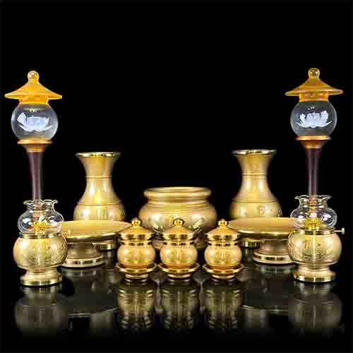 Bộ Đồ Thờ Đồng Hoa Sen Vàng Chữ Phật BDT004