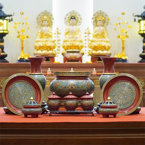 Bộ Đồ Thờ Chạm Nổi Hoa Sen Đồng Nhập Khẩu BDT059