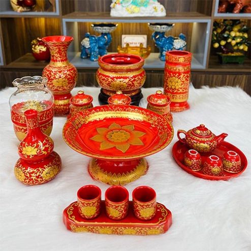 Bộ Đồ Thờ Nhập Khẩu Sứ Gấm Đỏ Hoa Sen BDT102