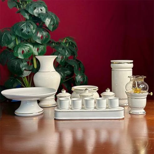Bộ Đồ Thờ Sứ Trắng Viền Vàng Nhập Khẩu BDT091