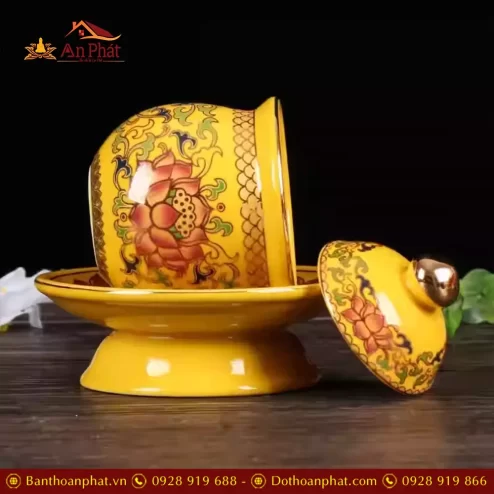 choe tho su gam vang hoa sen dt60300007