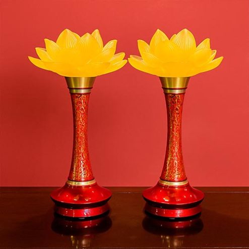 Đèn Thờ Điện Đồng Hoa Văn Đỏ Nhập Khẩu DTD1396