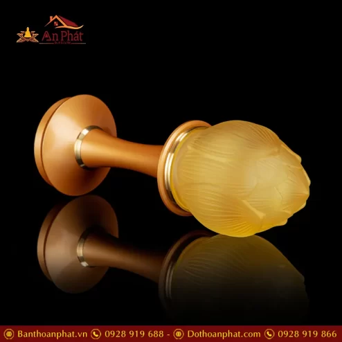 den tho luu ly nu hoa sen chan dong vang dtd135800005