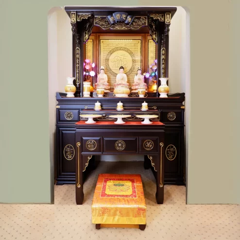 Bàn thờ Gỗ Cẩm vẽ vàng màu óc chó BT8713 An Phát