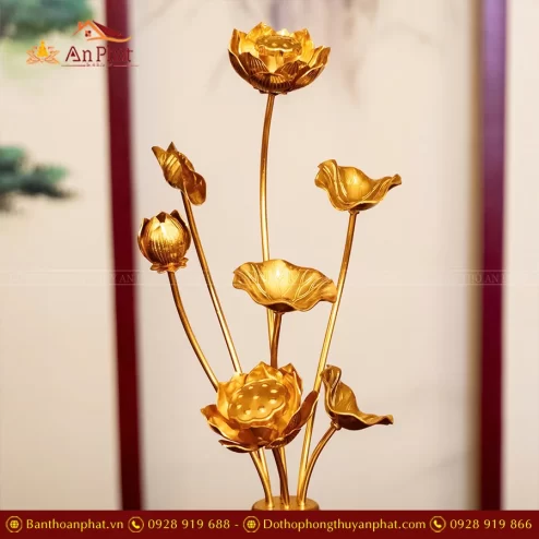 7 cành hoa sen bằng vàng