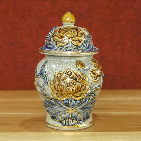 Choé Thờ Hoa Sen Men Rạn Đắp Nổi Bát Tràng Vẽ Vàng DT743 - Cao 14cm