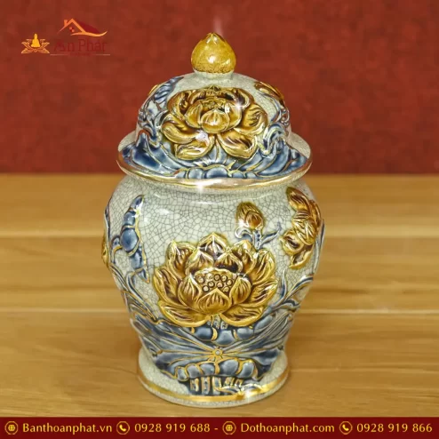 choe tho hoa sen men ran dap noi bat trang ve vang dt74300007