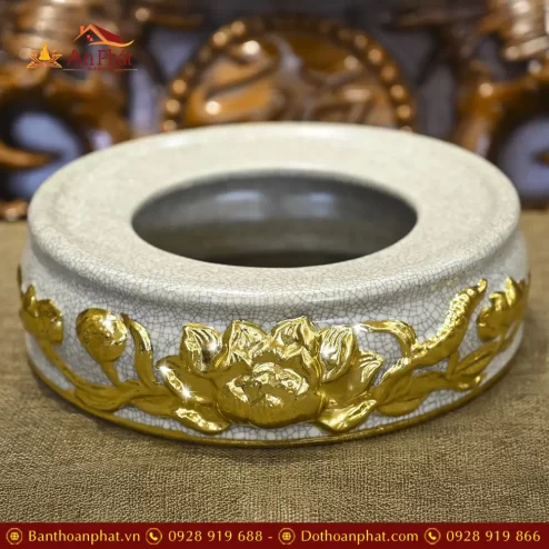 de bat huong hoa sen men ran dap noi dat vang dt69100005