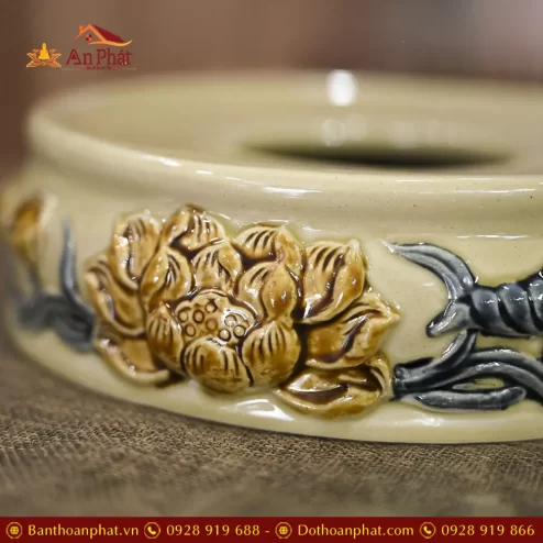 de ke bat huong hoang tho hoa sen dap noi dt67900002