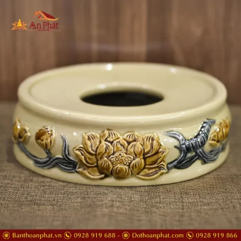 de ke bat huong hoang tho hoa sen dap noi dt67900004