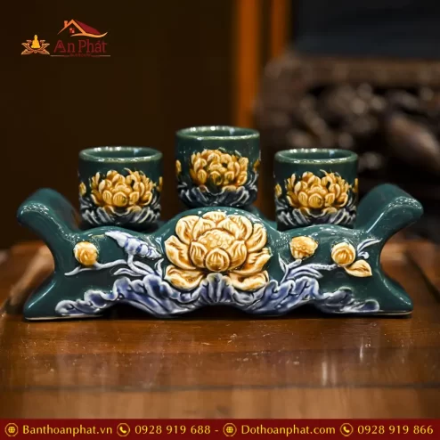 ky chen ngai xanh dap noi gom su bat trang dt79000004