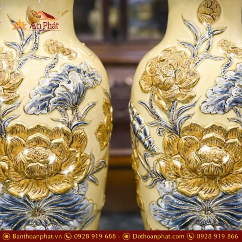 loc binh bat trang gom hoang tho dap noi hoa sen ve vang dt73400008