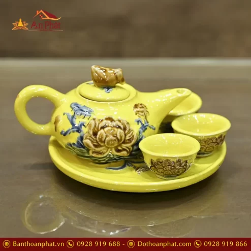 am chen tra tho men mau vang dap noi bat trang dt84100001