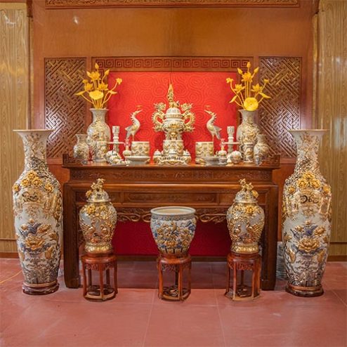 Bộ Đồ Thờ Cao Cấp Đầy Đủ Vẽ Vàng 24K Đắp Nổi Bát Tràng BDT147
