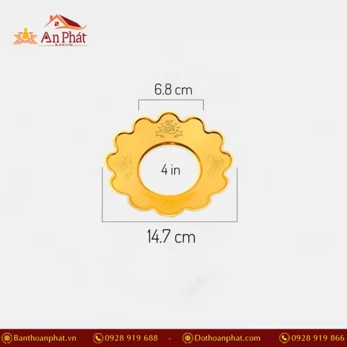 Khay hứng có nhiều kích cỡ phù hợp với lư hương, bát hương