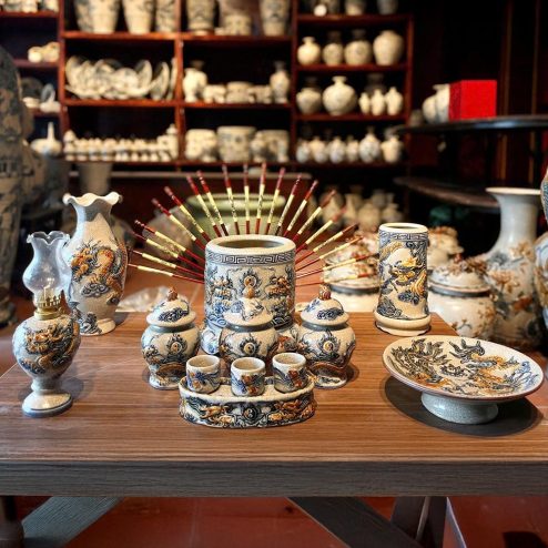 Bộ Đồ Thờ Phật Men Rạn Đắp Nổi Bát Tràng BDT162