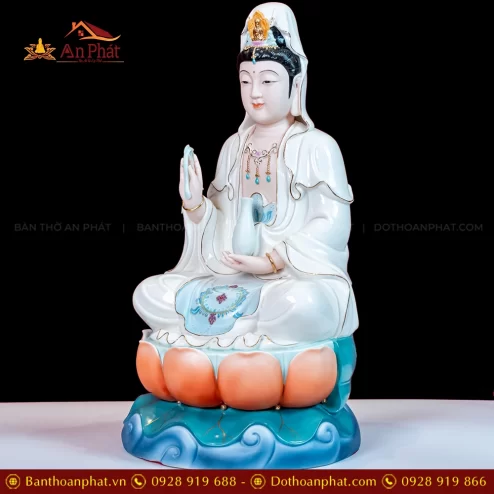 Tượng Quan Thế Âm Bồ Tát ngồi đẹp bằng đá