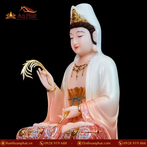 Tượng Quan Âm thờ trong nhà