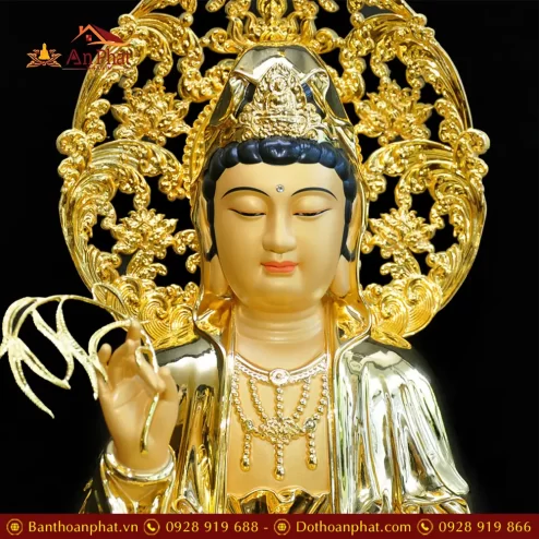 bo tuong ta ba tam thanh dat vang an bao dang ngoi t235100003