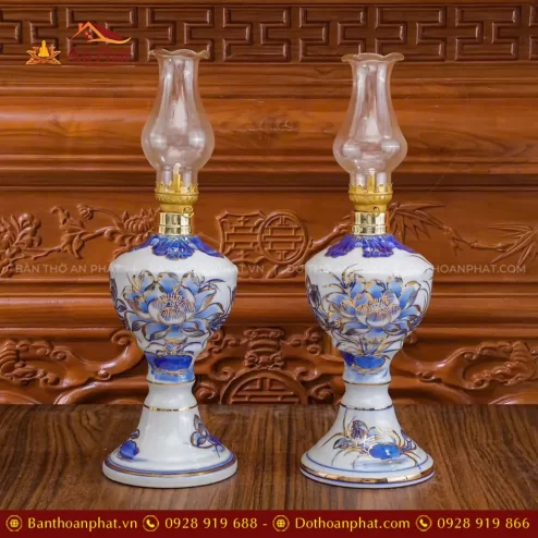 Đèn Dầu Thờ Cao Cấp Vẽ Vàng Bát Tràng Men Lam Mẫu Vuông DT1060