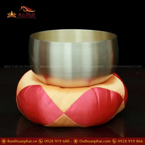 Chuông đồng tụng kinh