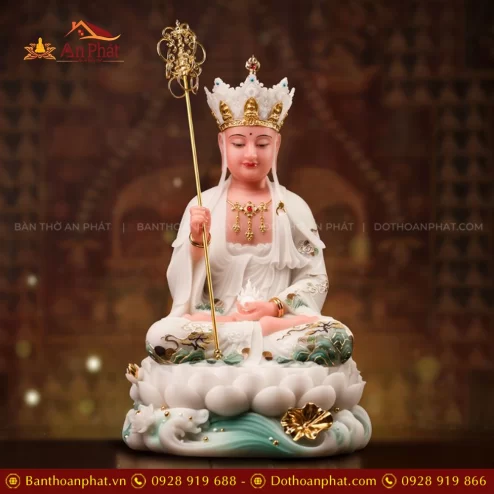 Tượng Địa tạng vương Bồ tát để bàn thờ