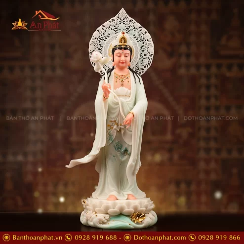 Tượng Đại Thế Chí Bồ Tát đứng đẹp bằng đá