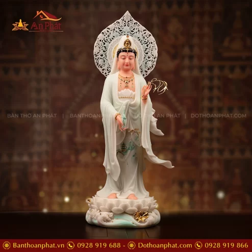 Tượng Phật bà Quan âm đứng đẹp bằng đá