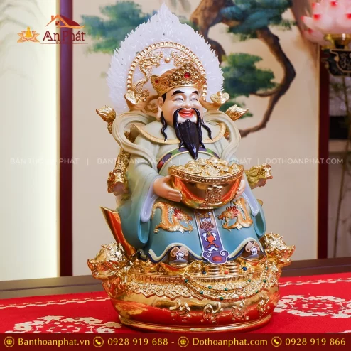 Tôn Tượng Thần Phát ngồi đẹp