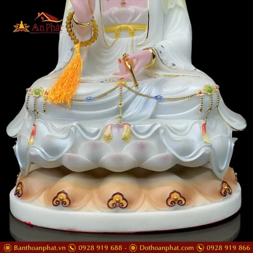 tuong phat ba quan am bo tat bot da son mau nhap khau dang ngoi dai sen t258400002