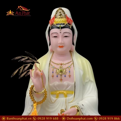 tuong phat ba quan am bo tat bot da son mau nhap khau dang ngoi dai sen t258400004