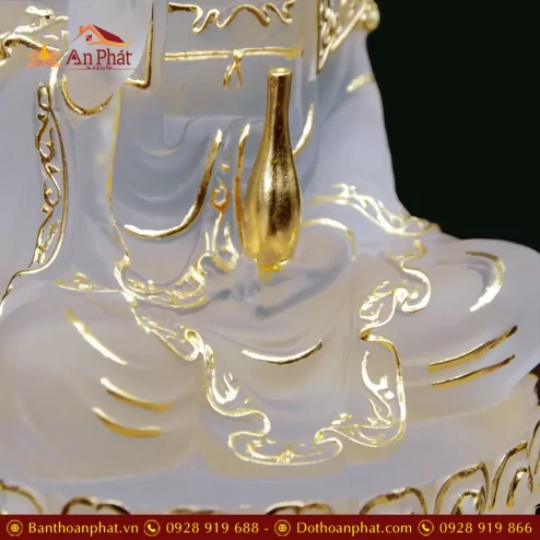 tuong phat ba quan am bo tat luu ly trang dang ngoi cao cap t257300003