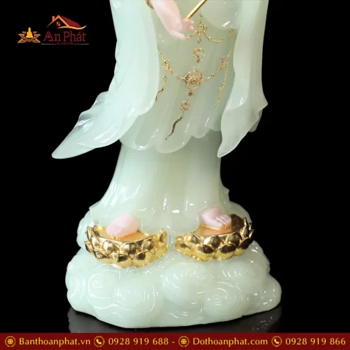 tuong phat tay phuong tam thanh bot da xanh ngoc dang dung may cao cap t246800002